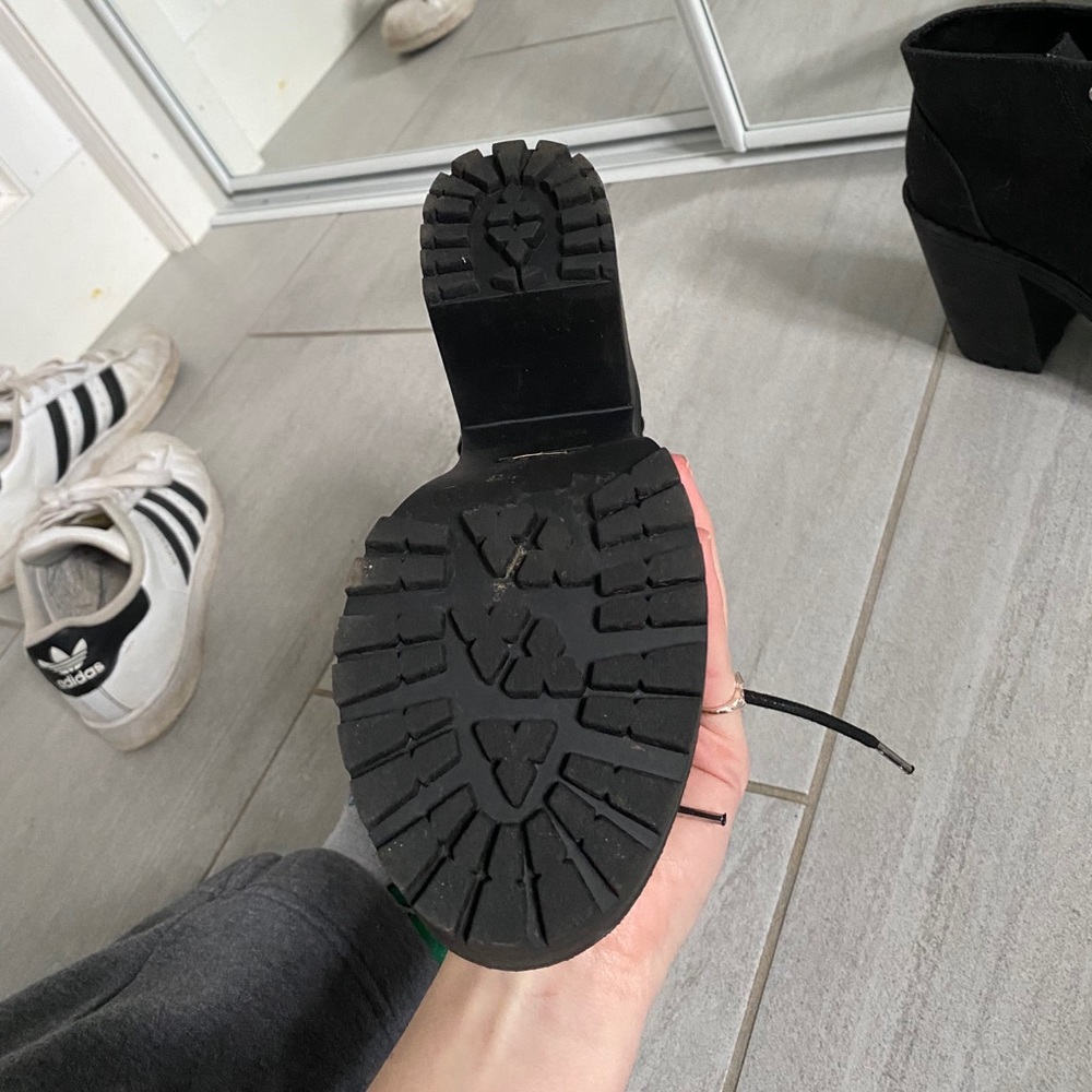 BLACK PLATFORM BOOTIES - Picture 3 of 5
